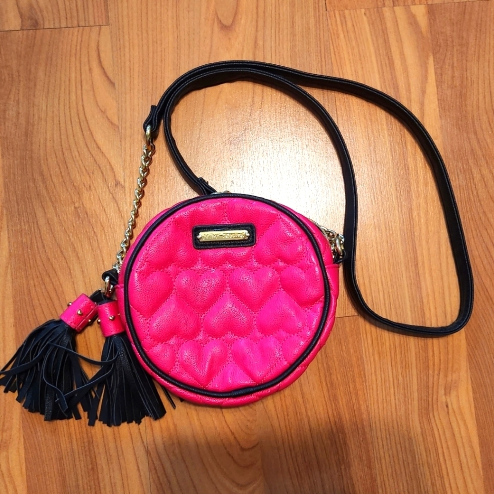Betsey Johnson Hot Pink Circle Shoulder Purse || Like New!